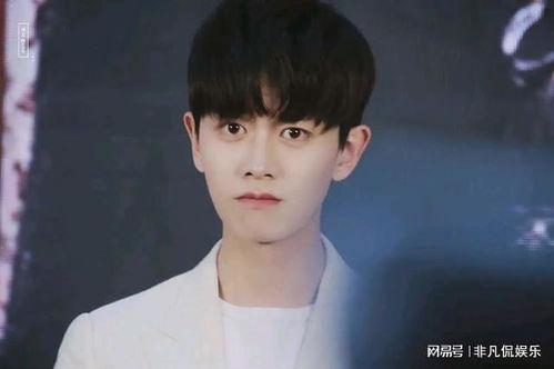 任嘉伦八卦最新爆料,任嘉伦新恋情曝光？神秘女友身份引热议